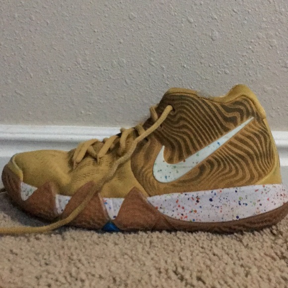 cinnamon toast crunch kyrie fours